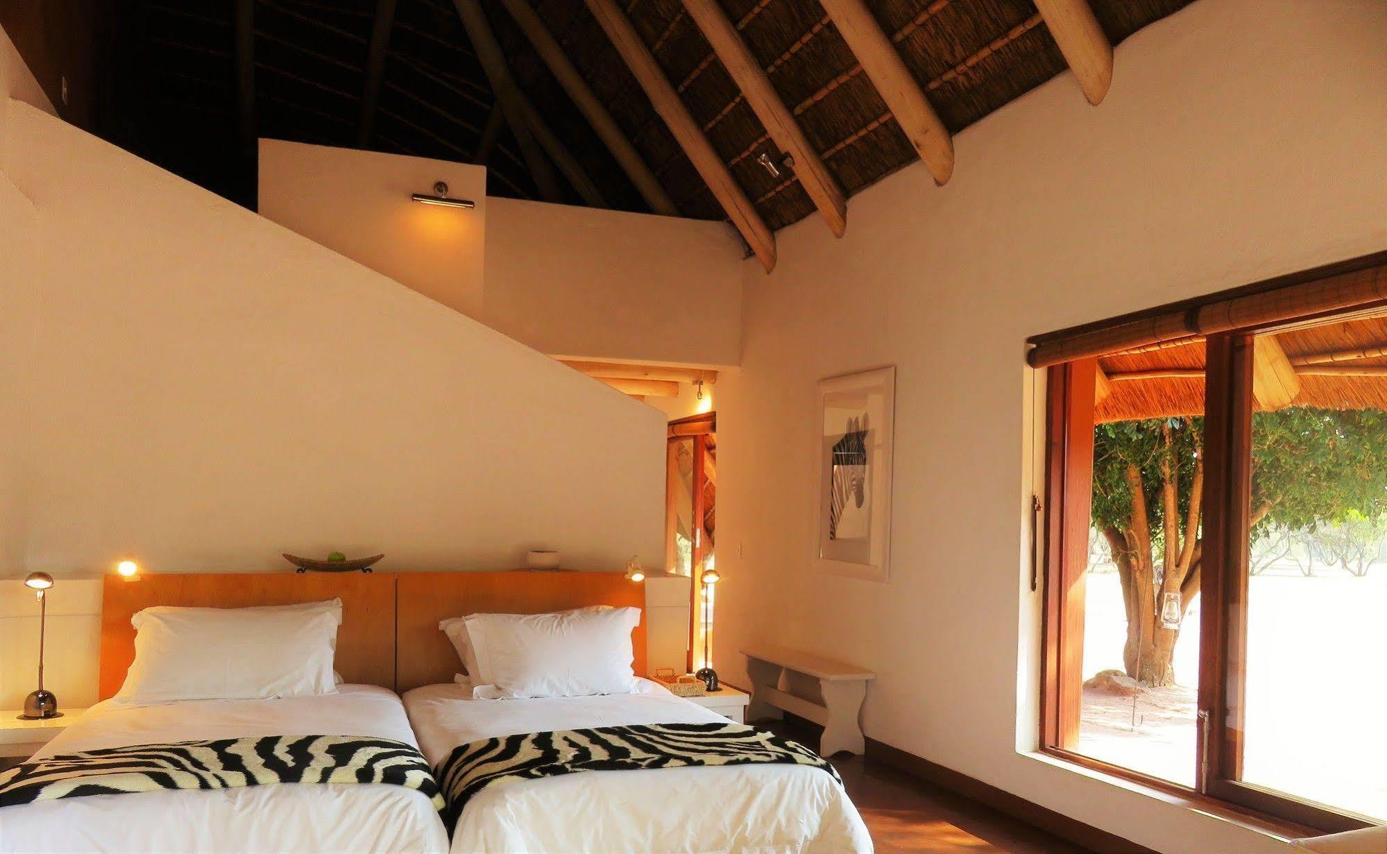 Zebras Crossing Private Game Lodge Modimolle Extérieur photo